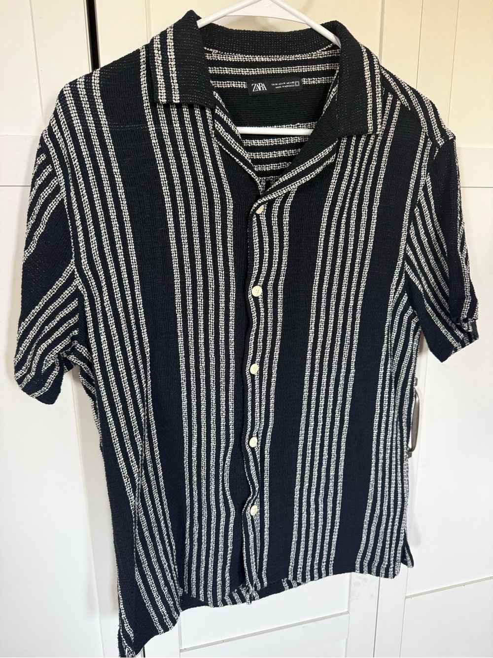 Men’s Zara knit button down